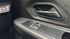 Dacia Sandero 1.0 TCe Essential 5dr Bi Fuel Hatchback